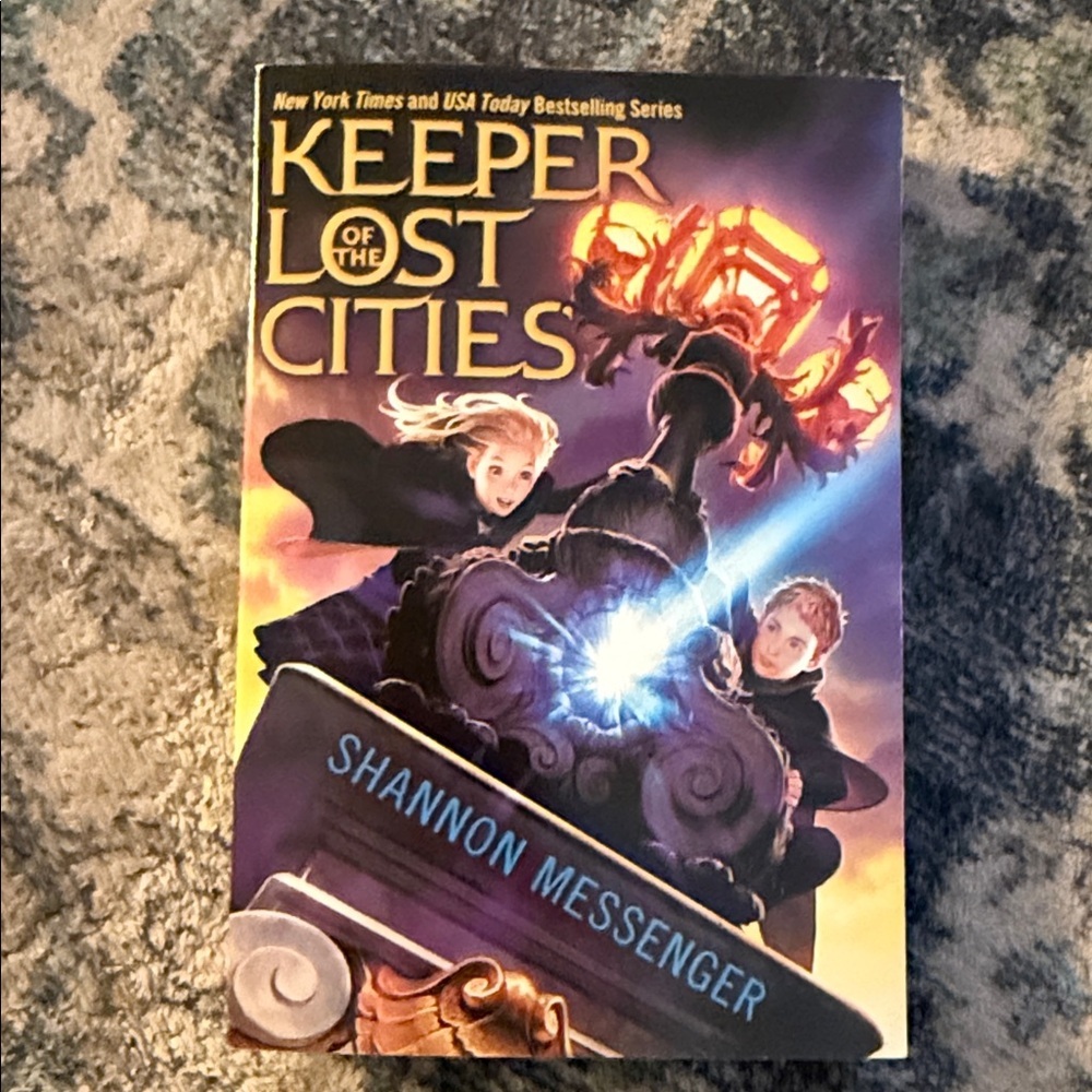 Keeper of the Lost Cities Book by Shannon Messenger